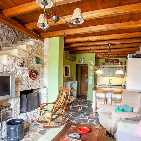 Forest Stone With Pool Apartment Kriopigi