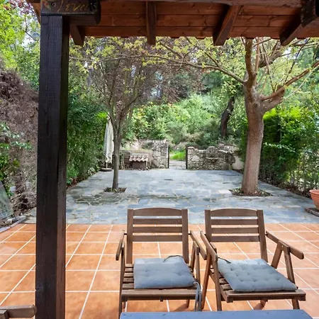 Forest Stone With Pool Apartment