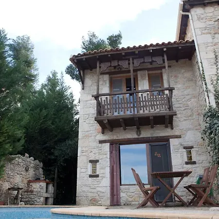 Forest Stone With Pool Apartment *